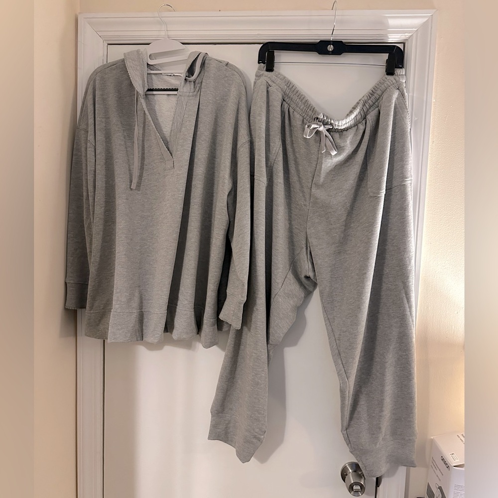 1 Set Avail - 2-PC JANE + Delancey Jogger Set (Plus)